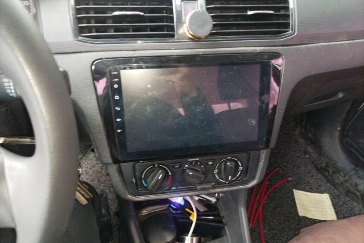 Used Volkswagen Santana 2016 1.6L Manual Fashion Edition