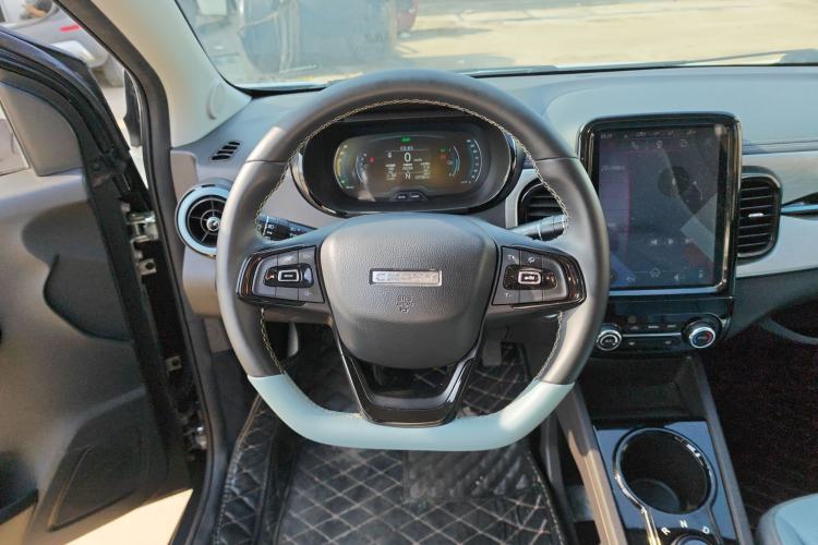 Used Chery QQ Little Ant 2022 Revised Version Sweet Pink Edition Half-Sugar Version Lithium Iron Phosphate 30.7 kWh 30 kW 301 km Steering Wheel