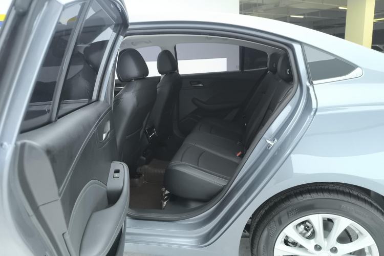 Used Roewe i5 2023 1.5L CVT Luxury Edition
