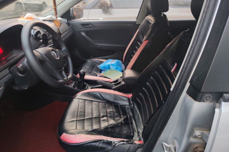 Used Volkswagen Jetta 2017 1.5L Manual Fashion Edition Left Front Seat