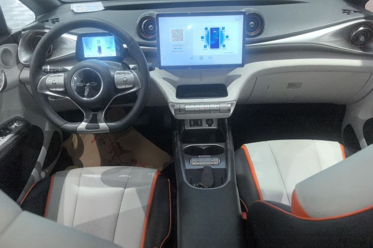 Used BYD Dolphin 2021 405 km Fashion Edition Center Console