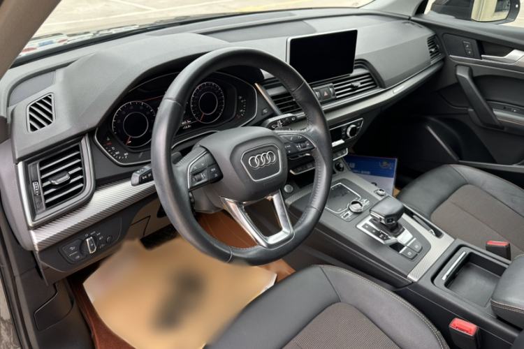 Used Audi Q5L 2018 45 TFSI Prestige Fashion Edition China V Emission Standard Interior 7