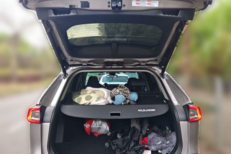 Used Toyota Wildlander 2023 Dual-Motor 2.5L E-CVT Four-Wheel Drive Prestige Edition Trunk