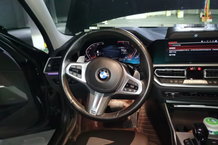 Used BMW 3 Series 2020 325i M Sport Night Edition package Steering Wheel