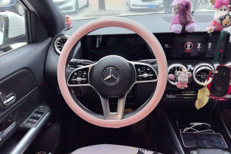 Used Mercedes-Benz GLA 2022 GLA 200 Steering Wheel