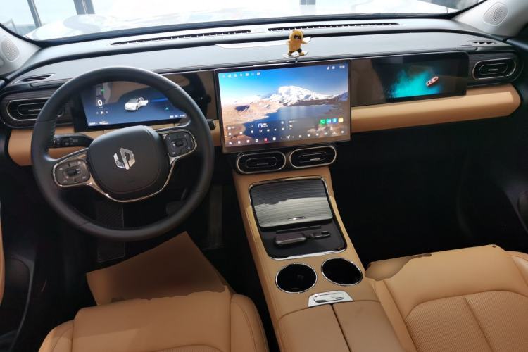 Used Leapmotor C11 2024 All-Electric 580 Luxury Edition
