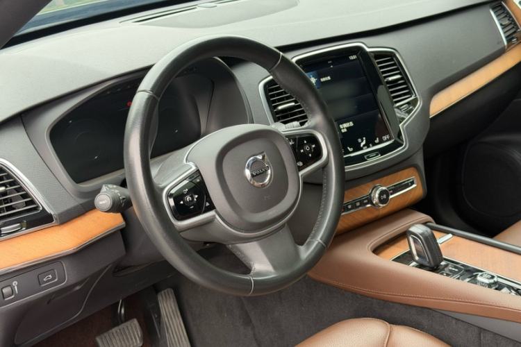 Used Volvo XC90 2021 B6 Zhiyi Luxury Edition 7-Seater
