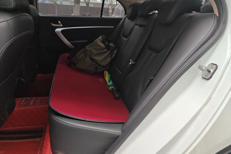 Used Geely Auto Emgrand 2017 Sedan Million Edition 1.5L CVT Upward Version Left Rear Seat