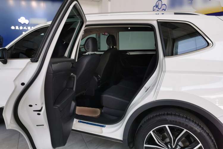 Used Volkswagen Tiguan L 2020 330TSI Automatic Two-Wheel Drive Smart Luxury Edition China VI Standard