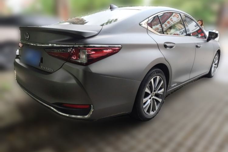 Used Lexus ES 2018 300h Premier Edition China V Standard Rear Right 45 Deg