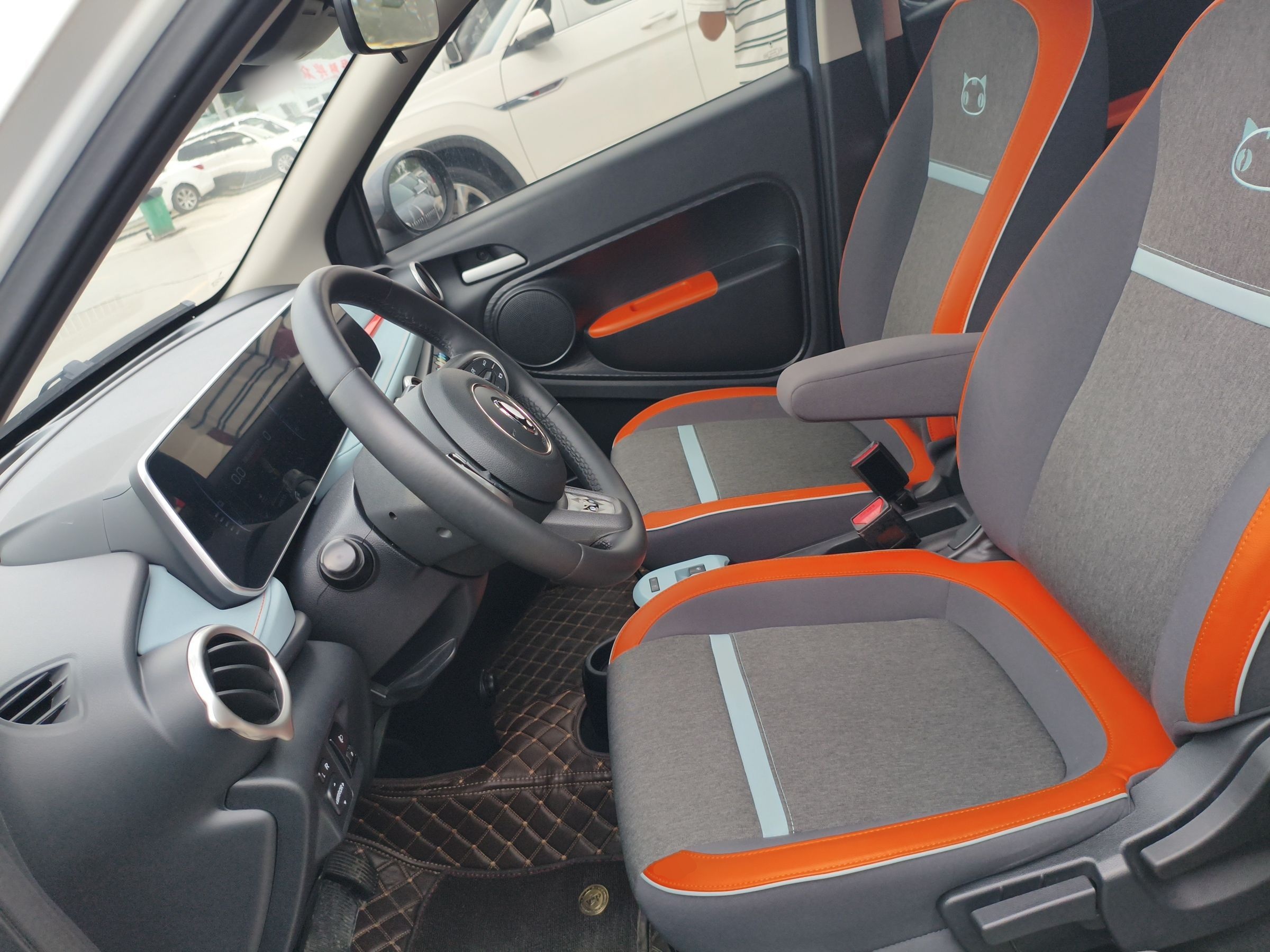 Interior delantero