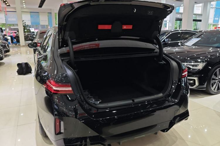 Used BMW 5 Series 2026 530Li Leading M Sport Package