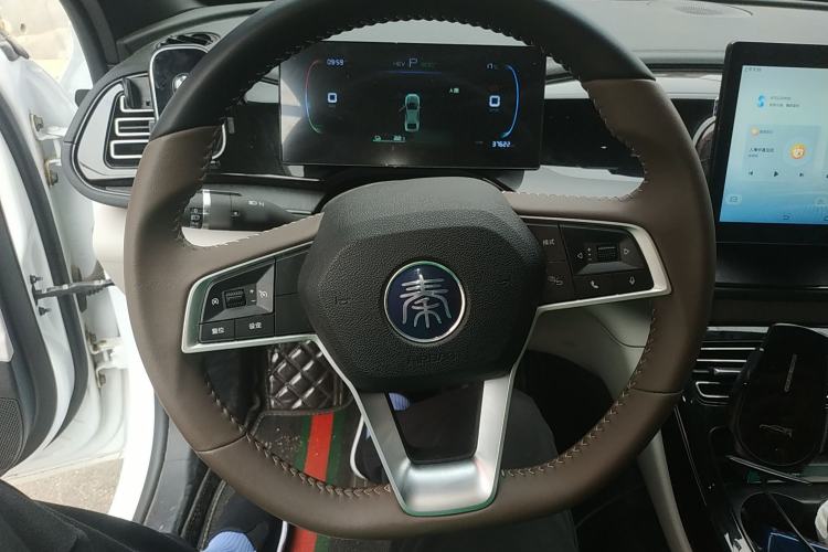 Used BYD Qin PLUS 2024 HONOR Edition DM-i 55KM Leading Model
