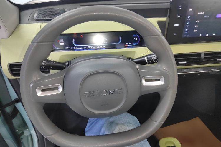 Used Geely Galaxy Panda 2023 Panda Mini 200km Dynamic Bear Steering Wheel
