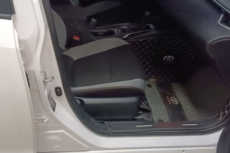 Used Toyota Corolla 2021 1.2T S-CVT Pioneer PLUS Edition Right Front Seat