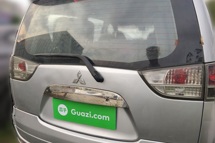 Used Mitsubishi Zinger 2011 2.0L Automatic Luxury Version Rear