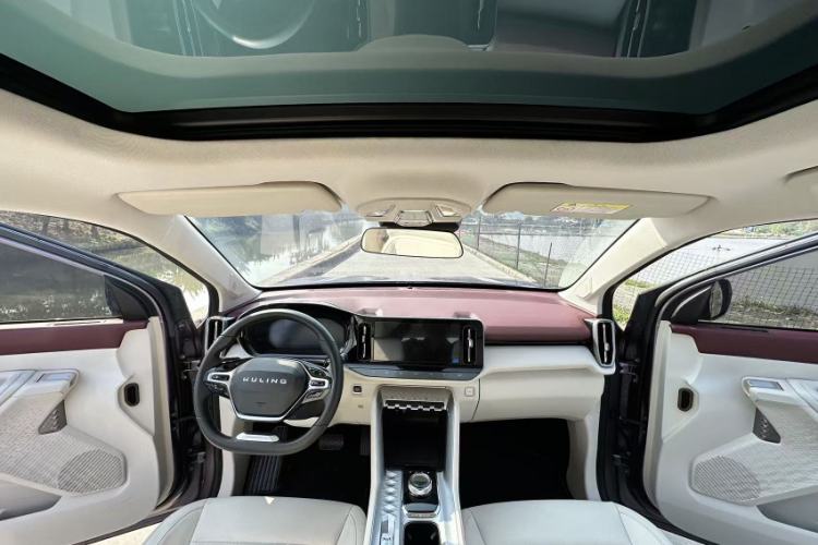 Used Wuling Xingyun 2023 2.0L DHT Flagship Edition
