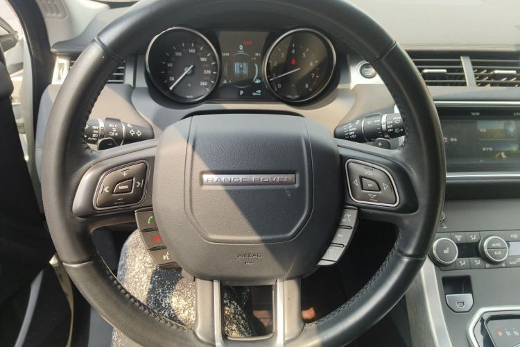 Used Land Rover Range Evoque 2018 240PS PURE Style Edition Steering Wheel