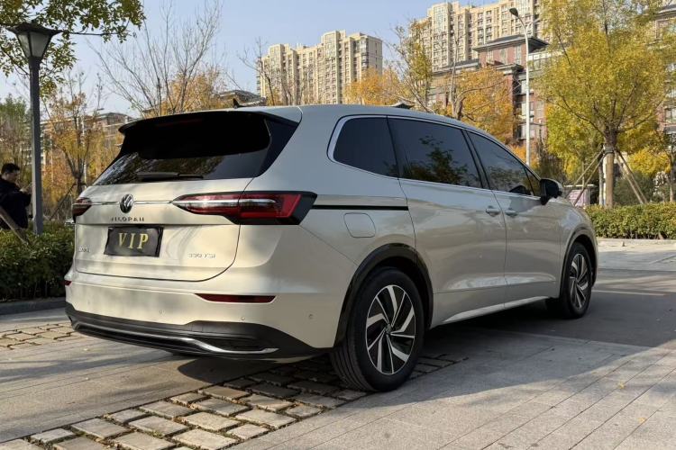 Used Volkswagen Viloran 2020 330TSI Luxury Edition