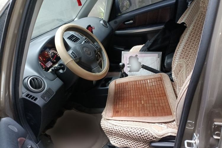 Used Suzuki SX4 2012 1.6L Manual Ruiqi Model