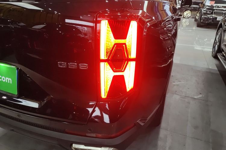 Used GAC Trumpchi GS8 2025 Linghang Series 2.0 TGDI Two-Wheel-Drive Luxury Edition 5 Seats