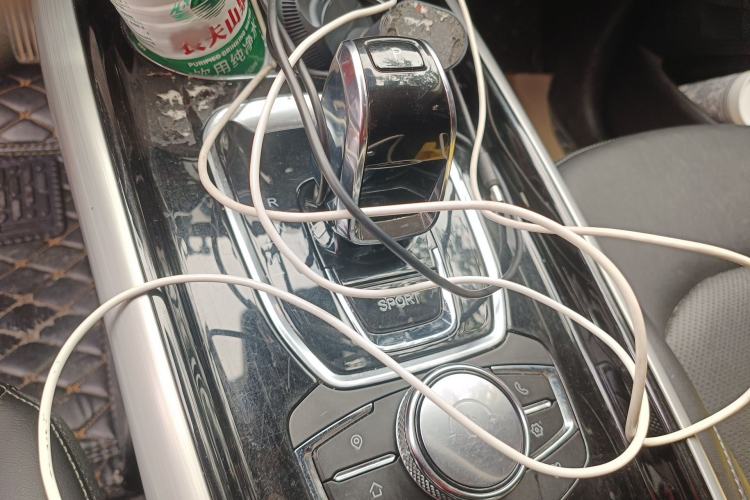 Used EXEED Lingyun 2019 1.6T Two-Wheel Drive Diamond Edition Gear Lever