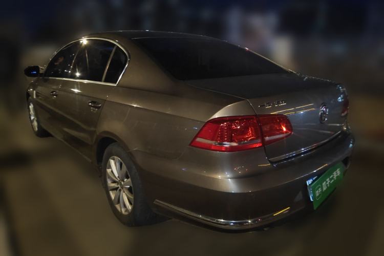 Used Volkswagen Magotan 2015 1.8TSI Advanced Model Rear Left 45 Deg