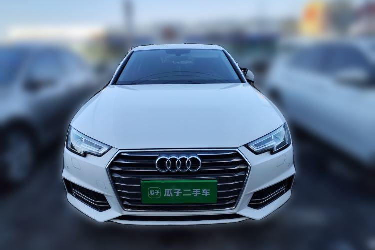 Used Audi A4L 2018 30th Anniversary Edition 40 TFSI Fashion Model
