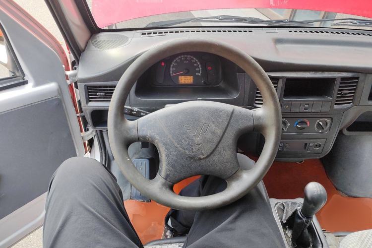 Used Wuling Zhiguang 2015 1.2L Practical LS-I Model