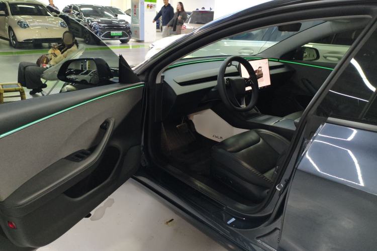 Used Tesla Model 3 2025 Rear-Wheel-Drive Version