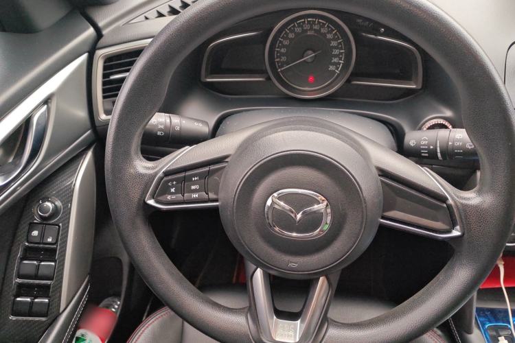 Used Mazda CX-4 2018 2.0L Automatic Two-Wheel Drive Blue Sky Dynamic Version China V Standard
