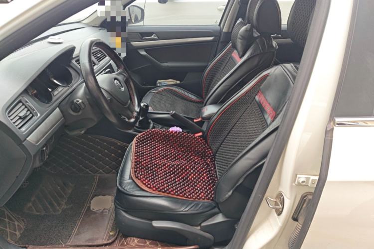 Used Volkswagen Lavida 2017 1.6L Manual Fashion Edition
