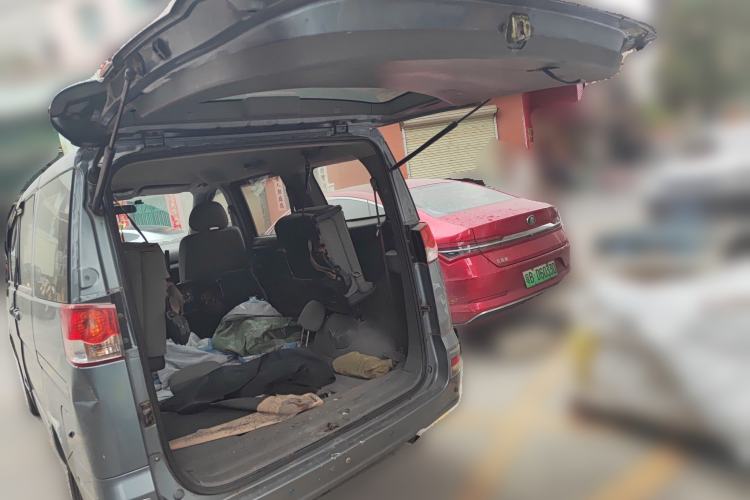 Used Dongfeng Shuaike 2013 1.5L Manual Comfort 7-Seater China V Standard
