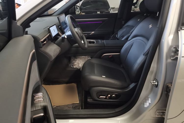 Used Dongfeng eπ eπ008 2024 210Max Range-Extended Version 6 Seats