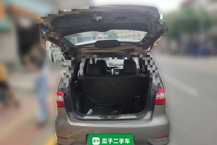 Used Nissan Livina 2013 1.6XE Manual Comfort Edition