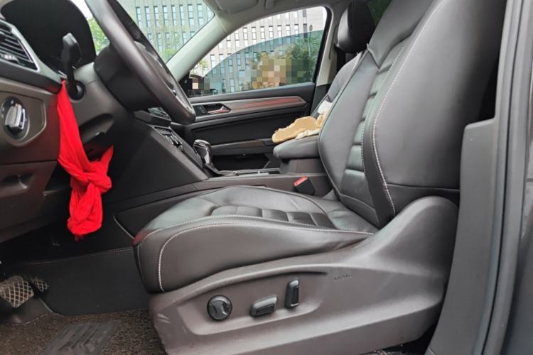 Used Volkswagen Teramont 2017 330TSI Two-Wheel-Drive Luxury Edition Left Front Seat