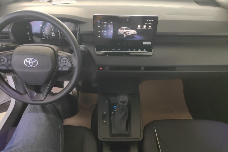 Used Toyota Corolla Cross 2026 Model 2.0L Pioneer Edition
