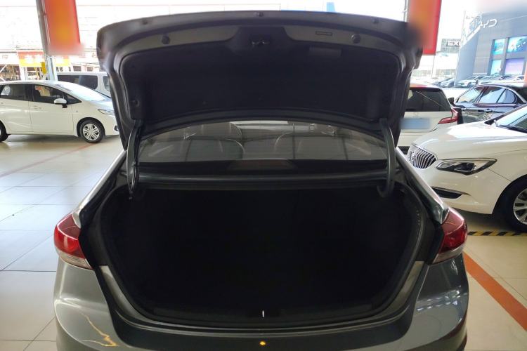 Used Hyundai Elantra (6th Generation / Lingdong) 2018 1.4T Dual-Clutch Xuan Dong · Dynamic Edition Trunk