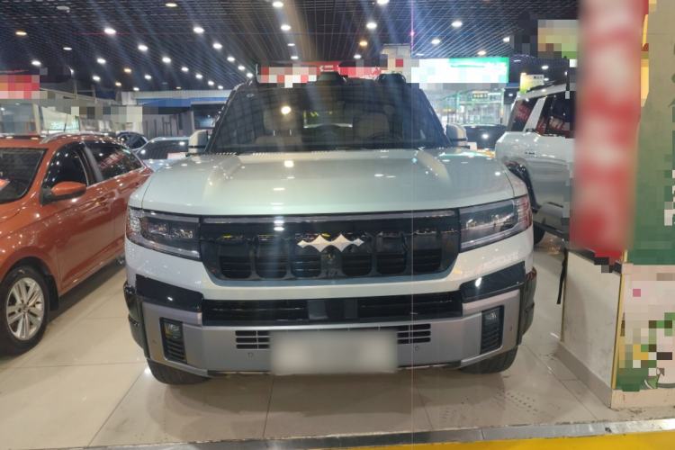 Used Formula Leopard Leopard 8 2025 Smart & Brave Flagship Edition 6 Seats