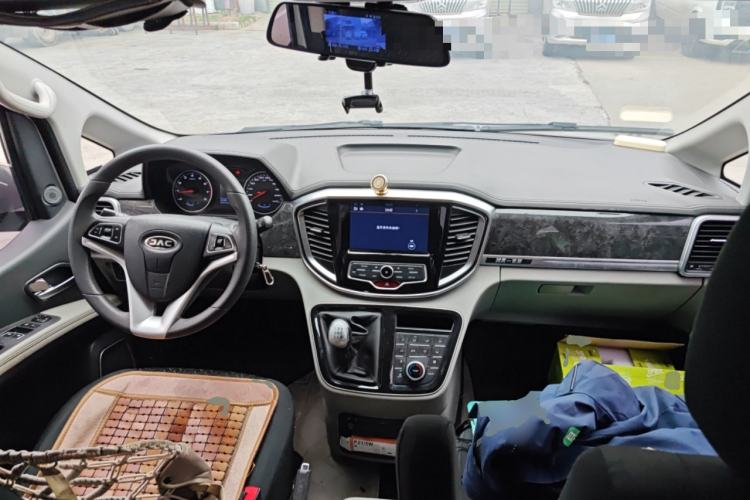 Used JAC Refine M4 2016 2.0L Manual Luxury Version