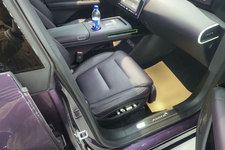 Used Avatr 07 2024 Pro+ All-Electric Version Right Front Seat