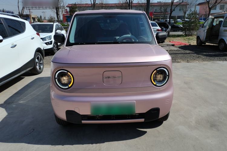 Used Geely Galaxy Panda 2023 Panda Mini 200km Endurance Bear
