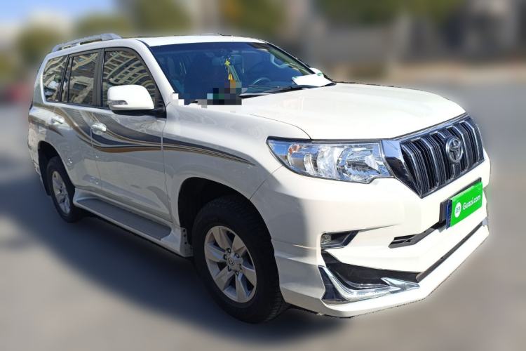 Used Toyota Prado 2017 2.7L Automatic 2700 Gasoline 4x4 7-Seater – Middle East Version