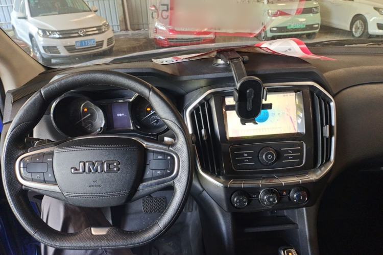 Used JMC Yuhu 7 2020 2.0T Diesel Automatic 2WD Comfort Edition Short Wheelbase China VI Emission Standard JX4D20A6L