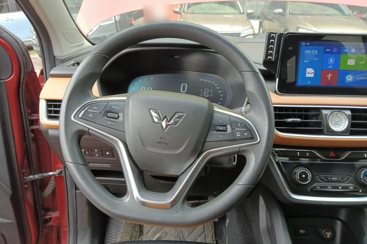 Used Wuling Rongguang V 2018 1.5L Standard Version Steering Wheel
