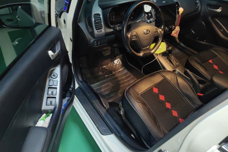 Used Kia K3 2015 1.6L Automatic GLS