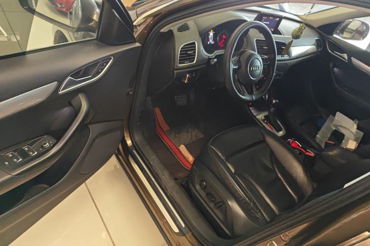 Used Audi Q3 2015 35 TFSI Comfort Model