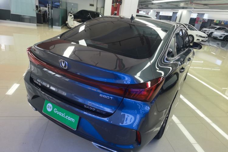 Used CHANGAN Eado 2023 Changan Edition PLUS Blue Whale NE 1.4T GDI DCT Prestige Version
