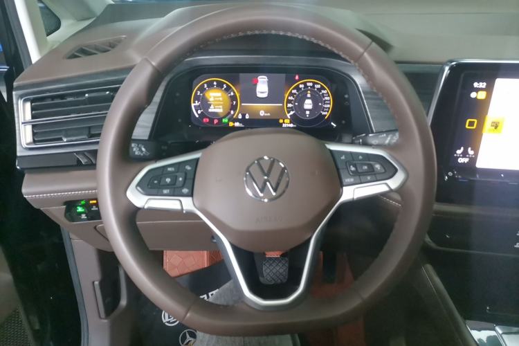 Used Volkswagen Viloran 2024 330TSI Luxury Edition