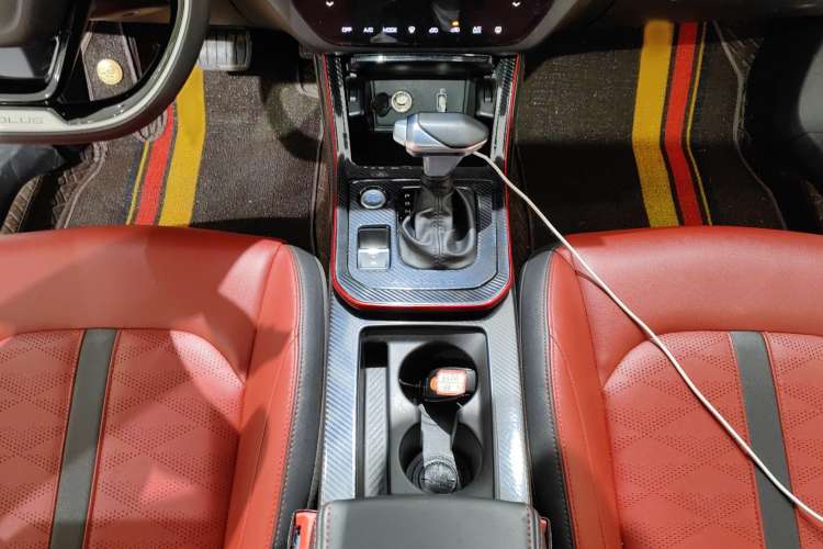 Used Dongfeng Aeolus Yixuan 2022 230T Automatic Adaptive-Beam Knight Edition